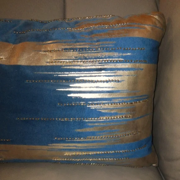Safavieh Teal & Gold Beaded Accent Pillow, 12 x 20 in. NWT - Picture 7 of 12